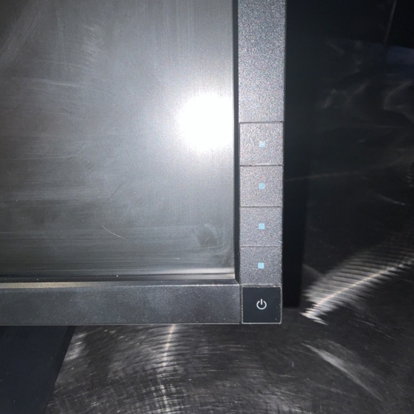 Dell Computer LCD Monitor - Picture 4 of 4